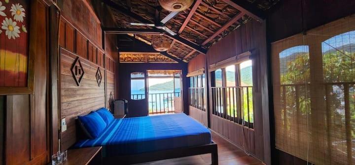 Cham Island Wooden Cabin Хойан Экстерьер фото